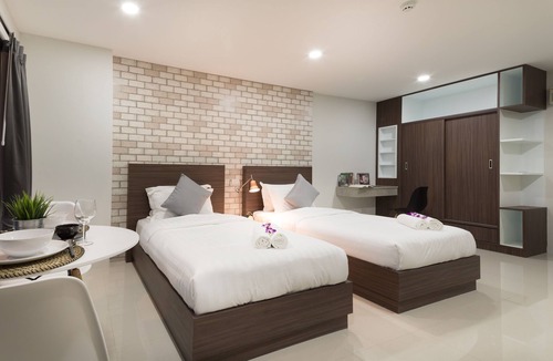 Chom Phon Hotel | Q Space Residence