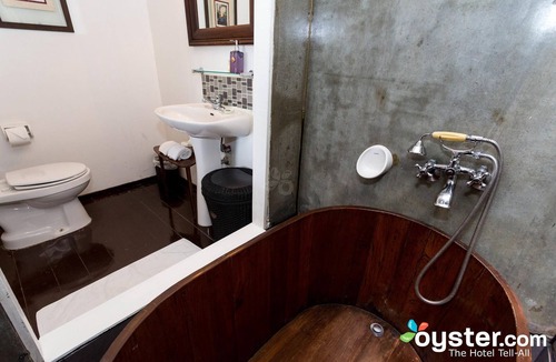 Siriraj Bed & Breakfast | Quiet stay by the river, twin bed with private balcony