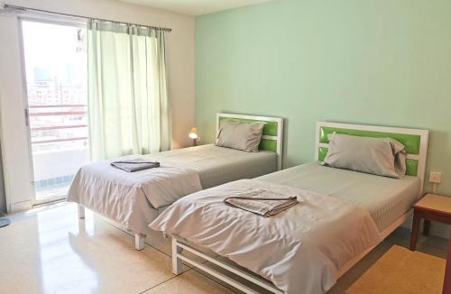 Chan Kasem Apartment | R Lodge