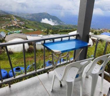 Lom Kao House | Rai Saeng Mek ไร่เเสงเมฆ