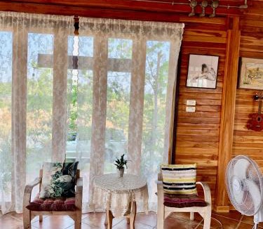 Non Daeng House | Rang Robin Farmstay with swimming pool
