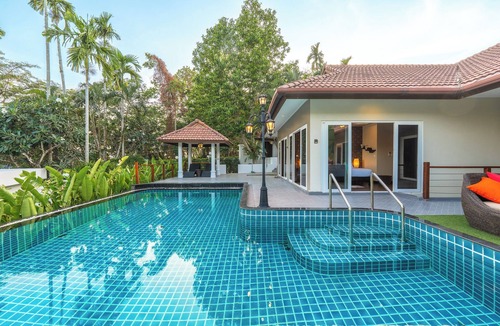 Koh Kaew Villa | Relaxing Huge Seaview Pool Table V181