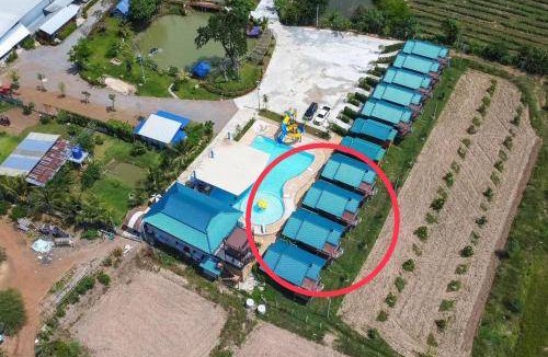Lom Kao Resort | Resort ∙ 5 bedrooms ∙ 16 guests