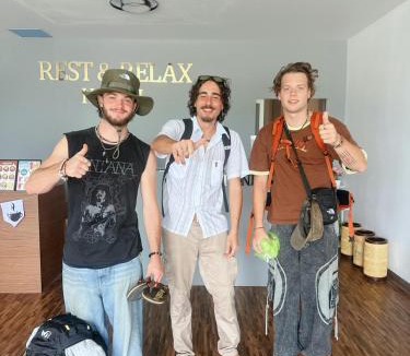 Saladan Hostel | Rest And Relax Hostel