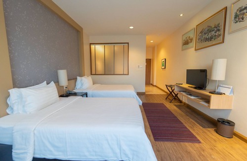 Mueang Samut Prakan District Hotel | Rimkhobfa Urban Resort