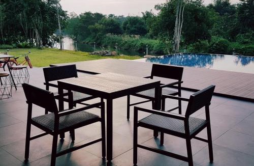 Chanthanimit Hotel | Riverawan Hotel