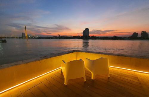 Wachira Phayaban House | Riverfront house/Chao phraya river/Baan Rimphraya