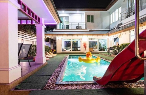 Bang Lamung Villa | Romantic Thai Villa