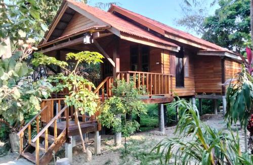 Ko Lanta Bed & Breakfast | Rommai Forest Bungalows