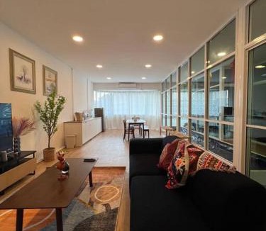 China Town Apartment | Roof Top 4BR Top Private Floor, china town, center