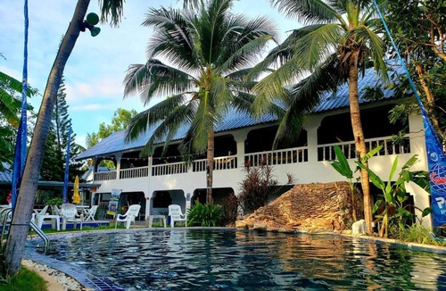 Thong Sala House | Room in Guest room - Asia Blue - Beach Hostel Hacienda - Deluxe or Twin Room with Garden View
