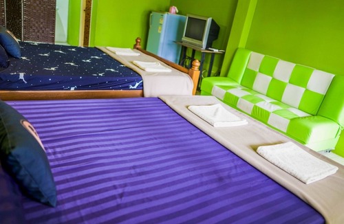 Amphawa Hotel | Roomquest Amphawa Vaylasamran Floating Market