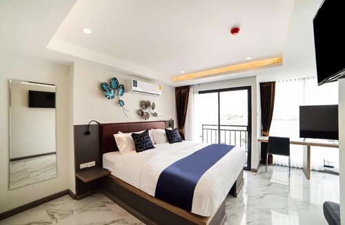 Khlong Toei Hotel | RoomQuest Sukhumvit36 BTS Thonglor