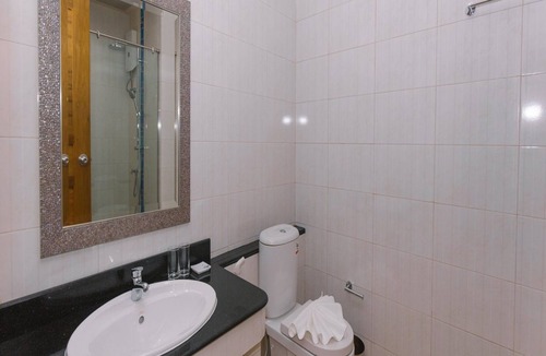 Pak Nam Hotel | Royal Hill Satun Hotel