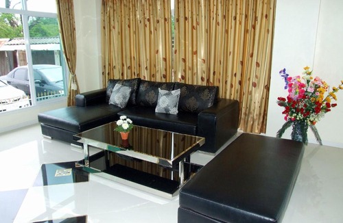 Roi Et Hotel | Ruan Rim Nam