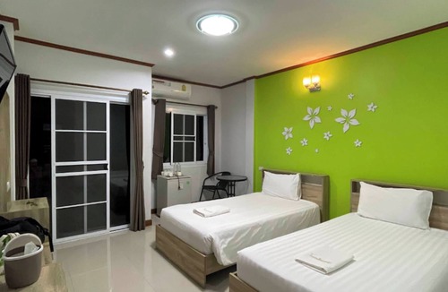 Nongbua Lamphu Hotel | Rueanchorfa Hotel