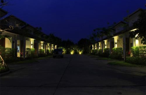 Det Udom Resort | Saabpaiboon Grand Resort