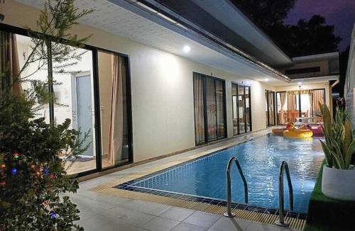 Chakphong Villa | Saendee Pool Villa