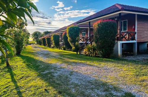 Khuan Khanun Resort | Sai Klong Song Lae Resort Pakpra Phatthalung