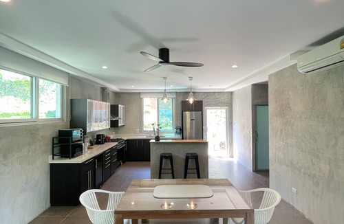 Mae Rim Villa | Saltwater Pool Villa - FREE Motorbike - Mae Rim - Two Bed
