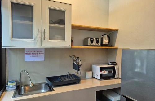 Rayong House | Samed Your House Family Room