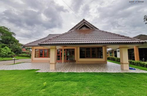 Kram House | Sand-D House Pool Villa A7 at Rock Garden Beach Resort Rayong