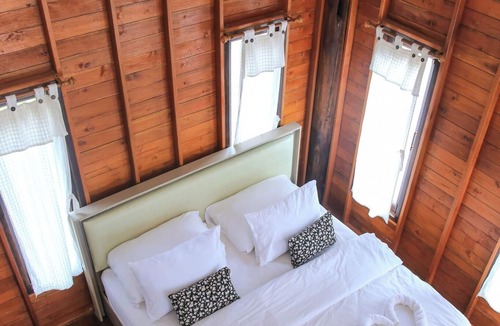 Bo Kluea Hotel | Sapanklangna