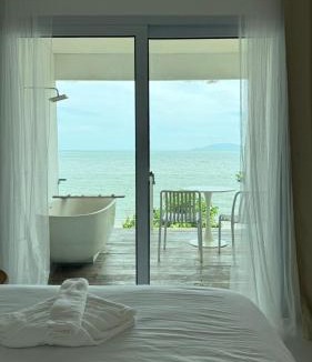 Sikao Bed & Breakfast | Sea for Rest beach club