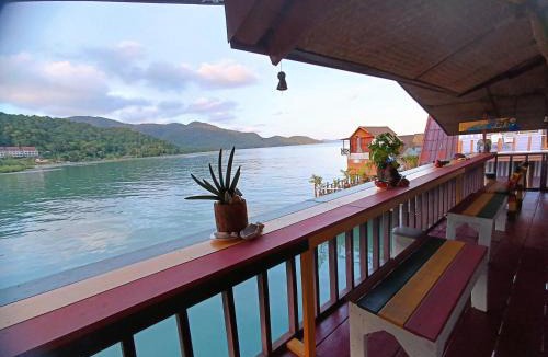 Bang Bao Bay House | Sea House Koh Chang