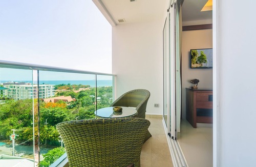 Pratumnak Hill Apartment | Sea View Studio 804 B