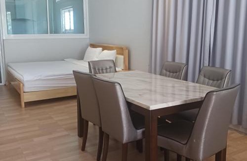 Noen Phra House | Sealife Private Beach Villa