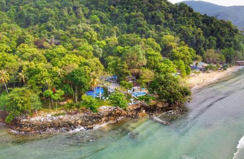 Khong Koi Beach House | Secret Garden Family House