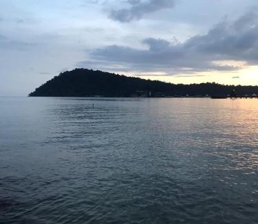 Khong Koi Beach House | Secret Garden Family House