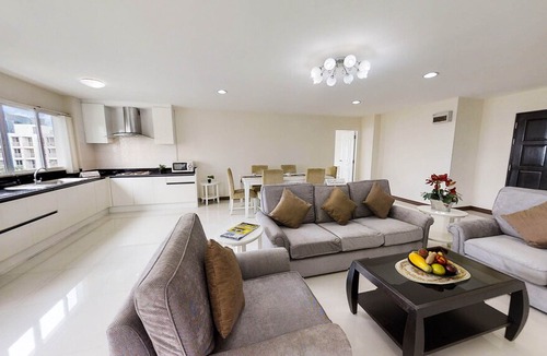 Ekkamai House | Serviced Residence (UN10480)