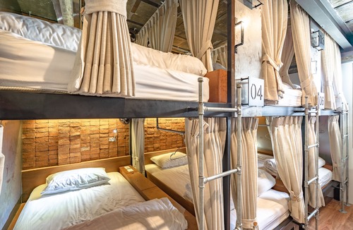 Khlong Ton Sai Hostel | Siam Plug In Hostel