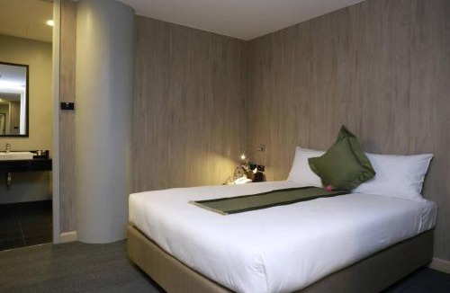 Don Muang Hostel | Sleep Box by Miracle -Booked on Hourly Basis