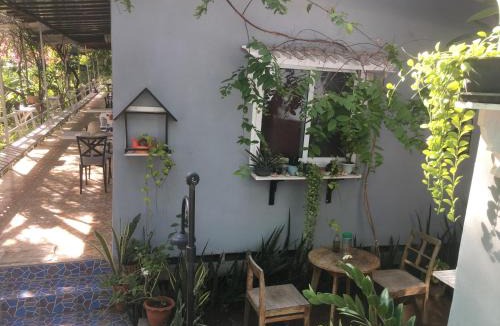 Koh Lan House | SlowLife Kohlarn