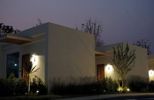 Wichian Buri Hotel | SP RESORT