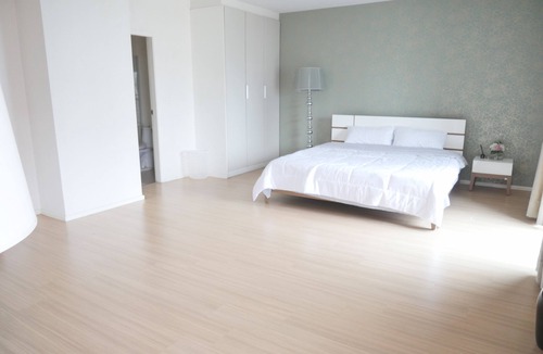 Ratchaprasong Apartment | Spacious 3 beds 3 baths in heart of Bangkok near BTS Ploenchit & Central Embassy