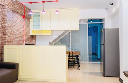 Nimman House | Spacious 5-bedroom 5.5 bathrooms townhome in Nimman with airport pick up