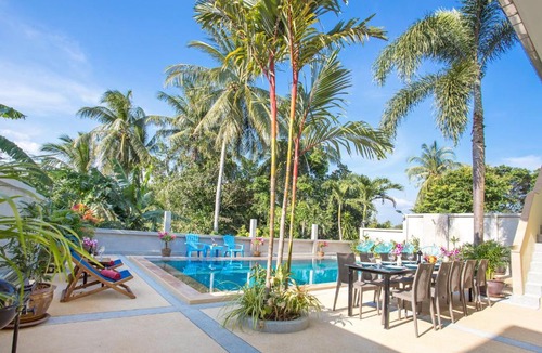 Rawai Villa | Spacious Family 5BR Villa Nikkie 3, Big Garden & Pool