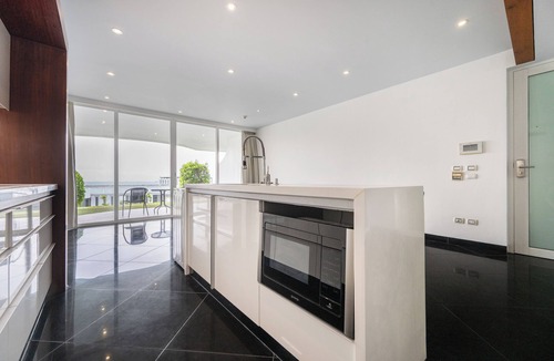 Na Chom Thian Apartment | Spacious Serenity - Quiet One Bedroom