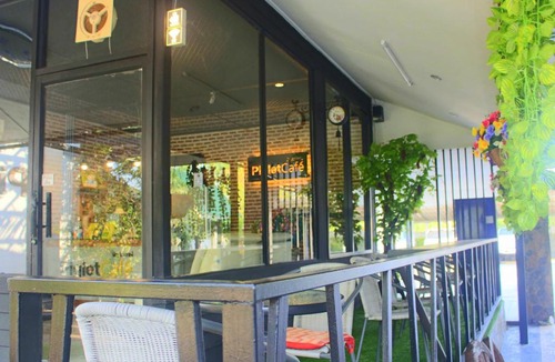 Hat Chao Samran Resort | Squid Resort