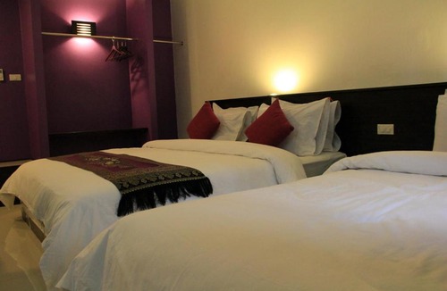 Chumphon Hotel | Sri Chumphon Hotel