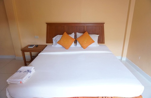 Chumphon Hotel | Sri Chumphon Hotel