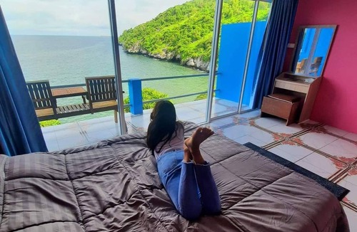 Tha Thaewawong Hotel | Sripitsanu Bungalows