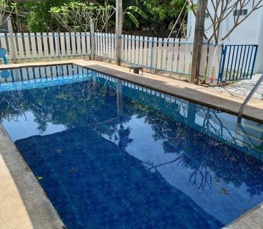 Prakhon Chai House | Stay Ban Posai with Pool