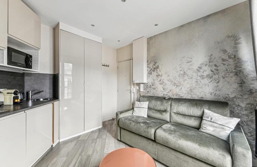 Ternes Apartment | Studio Mac Mahon - Champs Elysees by B'Your Home
