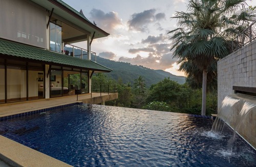 Mae Nam Villa | Stunning luxury 3 bedroom villa with ocean views and private pool