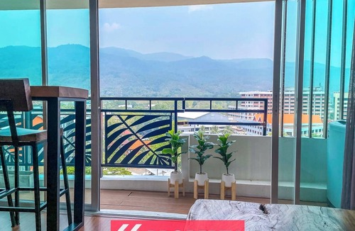 Chang Phueak Apartment | Stunning Mountain View Duplex w Full Kitchen - Walk to Nimman
